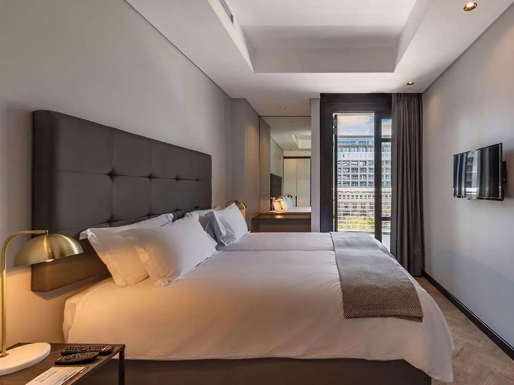 The Onyx Apartment Hotel By Newmark Città del Capo 4*,